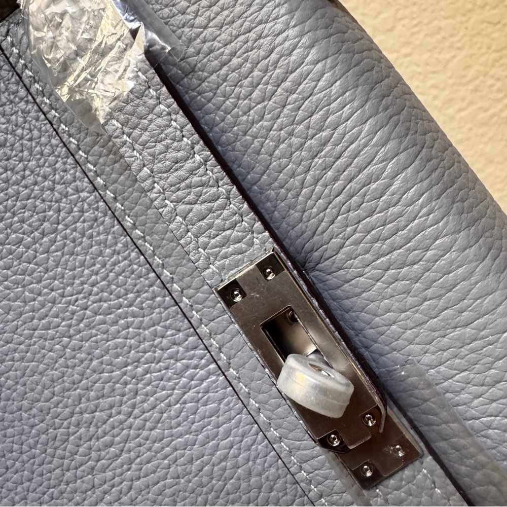LEATHER INSIDE & OUT | Light Blue Gray 25 KL Belted Satchel Bag Top Handle S17 - Picture 4 of 12
